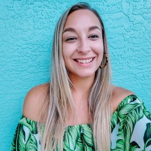 Meet your Posher, Marisa